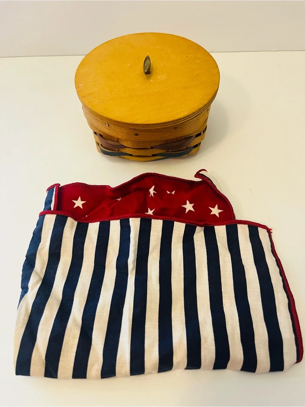 Peterboro God Bless America Musical Patriotic Round Basket Red White Blue Liner